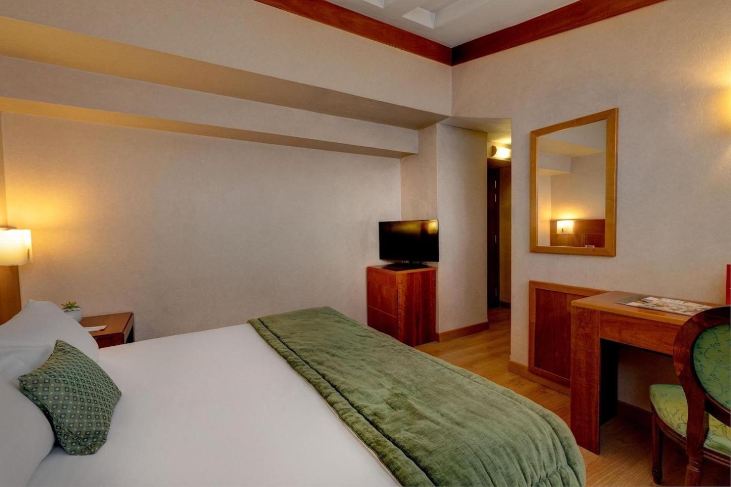 Hotel Costaa La Cage Near Delhi Airport By Gross Group New Delhi Luaran gambar